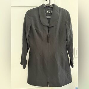 VTG YL by Yair black silk jacket w/ rounded collar w/ zipper +shoulder pads